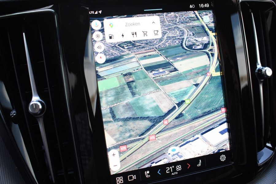 Volvo XC60 T6 350PK Automaat Plug-in Hybrid AWD Plus Black Edition/ Bowers & Wilkins / Navigatie / 360 Camera / Head-up Display / Panoramadak /  Stoelverwarming v+a / Stuurverwarming / 21'' Velgen