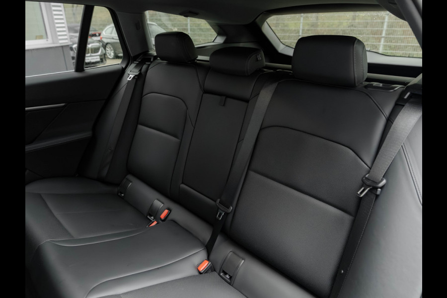 BMW i5 Touring eDrive40 - Sportstoelen - Getint Glas - Harman Kardon - Iconic Glow Exterieur