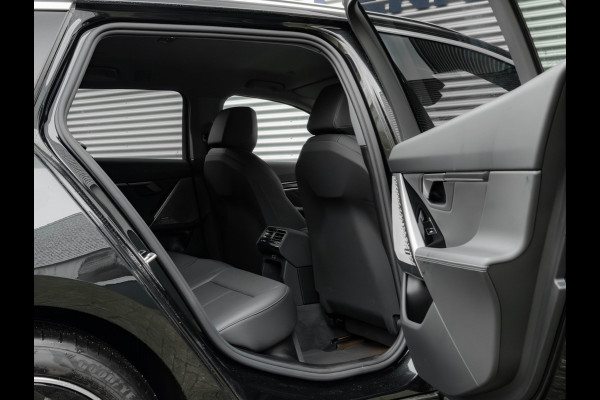 BMW i5 Touring eDrive40 - Sportstoelen - Getint Glas - Harman Kardon - Iconic Glow Exterieur
