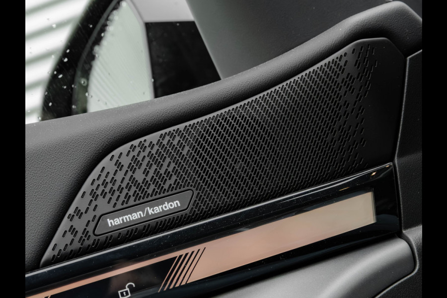 BMW i5 Touring eDrive40 - Sportstoelen - Getint Glas - Harman Kardon - Iconic Glow Exterieur