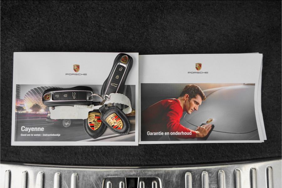 Porsche Cayenne 3.0 E-Hybrid Pano Camera 360° Sport Chrono Bose 21"