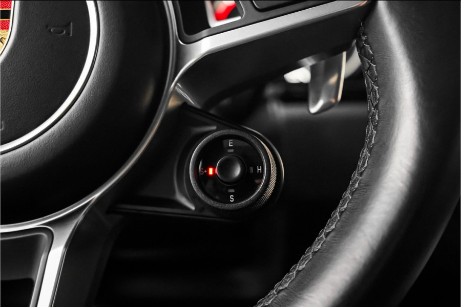 Porsche Cayenne 3.0 E-Hybrid Pano Camera 360° Sport Chrono Bose 21"