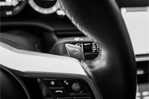 Porsche Cayenne 3.0 E-Hybrid Pano Camera 360° Sport Chrono Bose 21"