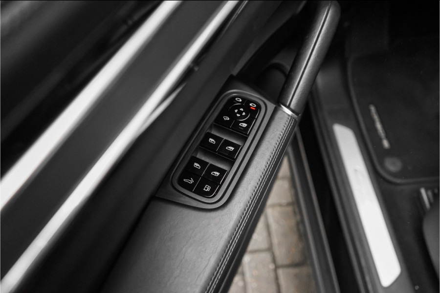 Porsche Cayenne 3.0 E-Hybrid Pano Camera 360° Sport Chrono Bose 21"