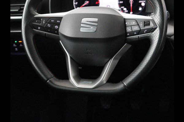 Seat Leon 1.5 TSI FR Launch Edition | Trekhaak | Adaptive cruise | Carplay | Navigatie | Sfeerverlichting | Parkeerhulp | Full LED | Climate control | Bluetooth