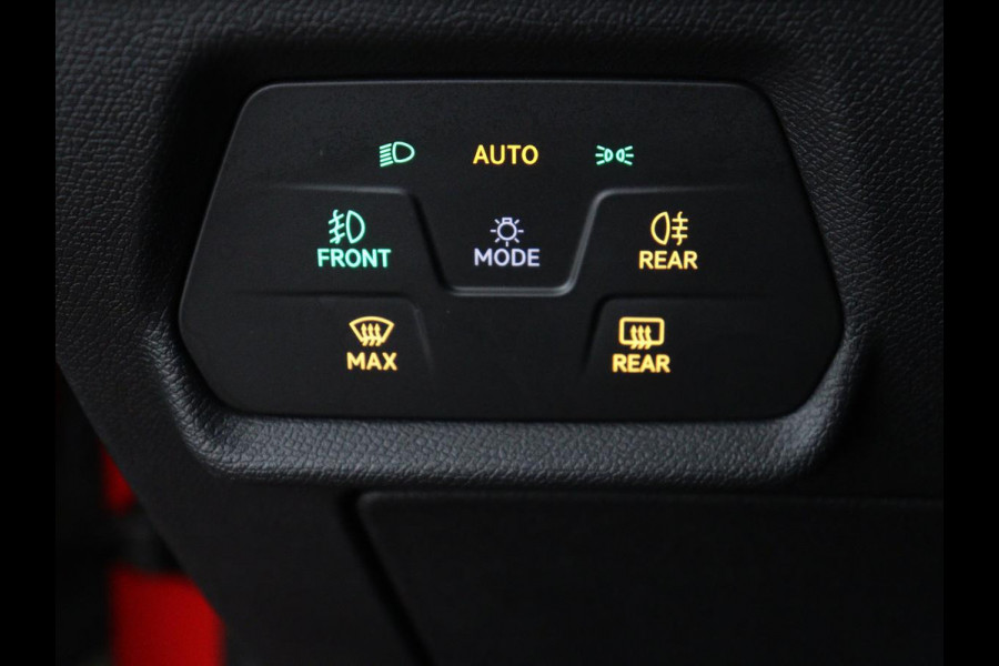 Seat Leon 1.5 TSI FR Launch Edition | Trekhaak | Adaptive cruise | Carplay | Navigatie | Sfeerverlichting | Parkeerhulp | Full LED | Climate control | Bluetooth