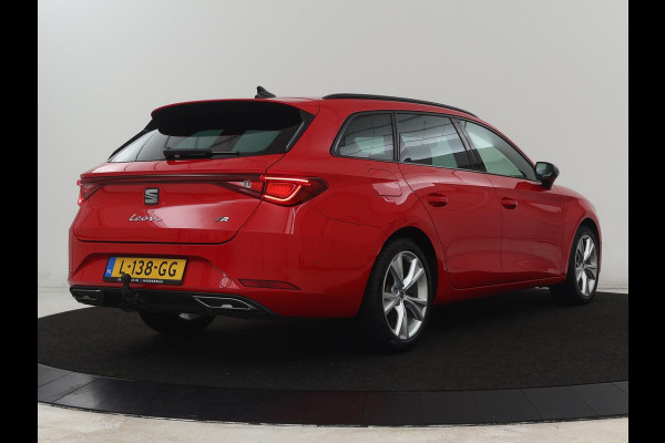 Seat Leon 1.5 TSI FR Launch Edition | Trekhaak | Adaptive cruise | Carplay | Navigatie | Sfeerverlichting | Parkeerhulp | Full LED | Climate control | Bluetooth