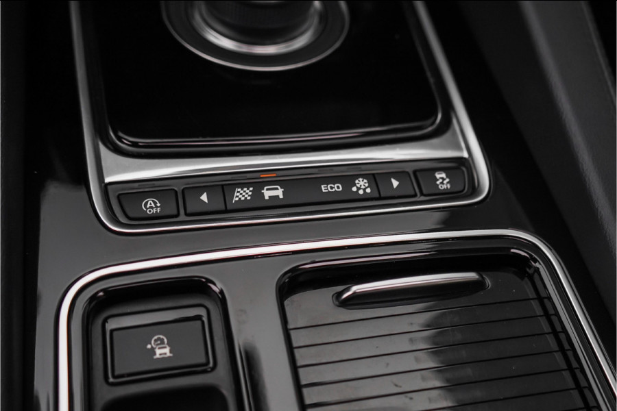 Jaguar F-Pace 2.0t AWD Premium Edition Pano Meridian