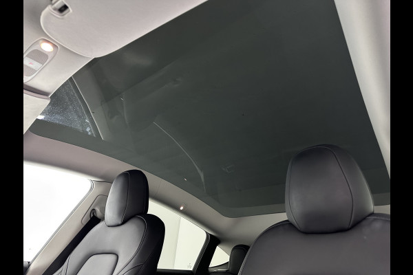 Tesla Model Y Long Range AWD 75 kWh Black-Line [ 3-Fase-11kW ] {SOH-82%} (INCL-BTW) Aut. *PANO | AUTO-PILOT | LEATHER | NAVI-FULLMAP | MATRIX-LED | KEYLESS | CAMERA | DAB+ | HEATED-COMFORTSEATS | PRIVACYGLASS | TOPVIEW | TOWBAR |  20''ALU*