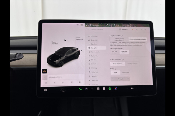 Tesla Model Y Long Range AWD 75 kWh Black-Line [ 3-Fase-11kW ] {SOH-82%} (INCL-BTW) Aut. *PANO | AUTO-PILOT | LEATHER | NAVI-FULLMAP | MATRIX-LED | KEYLESS | CAMERA | DAB+ | HEATED-COMFORTSEATS | PRIVACYGLASS | TOPVIEW | TOWBAR |  20''ALU*