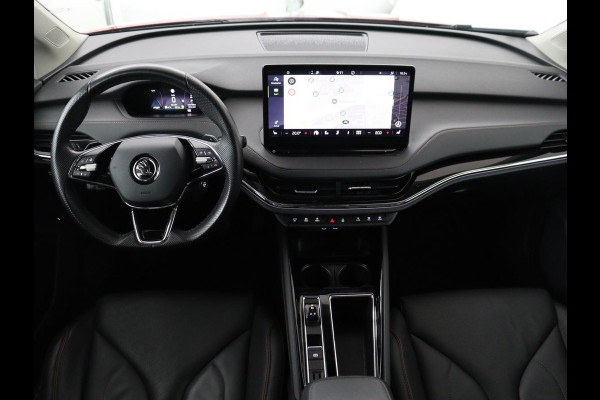 Škoda ENYAQ iV 80 | Leder | Stoelverwarming | Trekhaak | Adaptive cruise | Warmtepomp | Matrix LED | Carplay | 21'' | Achterbankverwarming | Navigatie | Sport Plus Pakket | Sfeerverlichting