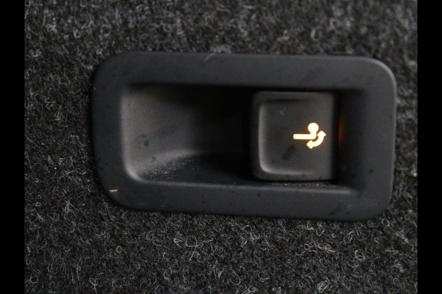 Škoda ENYAQ iV 80 | Leder | Stoelverwarming | Trekhaak | Adaptive cruise | Warmtepomp | Matrix LED | Carplay | 21'' | Achterbankverwarming | Navigatie | Sport Plus Pakket | Sfeerverlichting