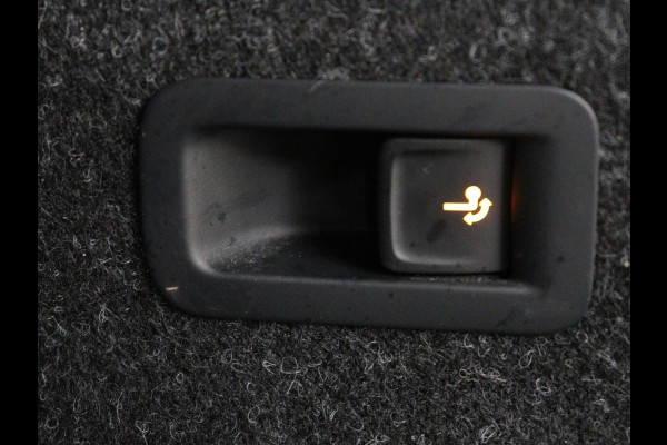 Škoda ENYAQ iV 80 | Leder | Stoelverwarming | Trekhaak | Adaptive cruise | Warmtepomp | Matrix LED | Carplay | 21'' | Achterbankverwarming | Navigatie | Sport Plus Pakket | Sfeerverlichting