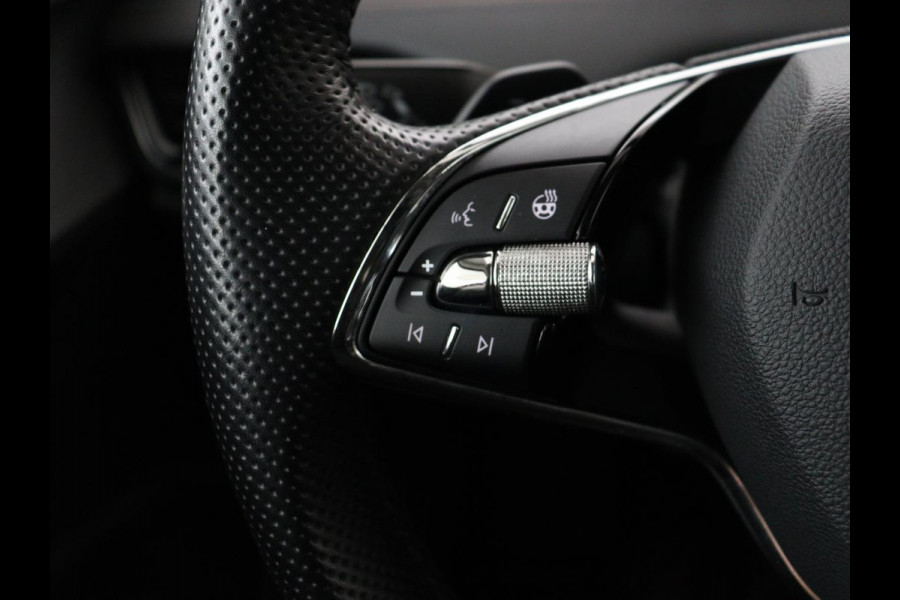 Škoda ENYAQ iV 80 | Leder | Stoelverwarming | Trekhaak | Adaptive cruise | Warmtepomp | Matrix LED | Carplay | 21'' | Achterbankverwarming | Navigatie | Sport Plus Pakket | Sfeerverlichting