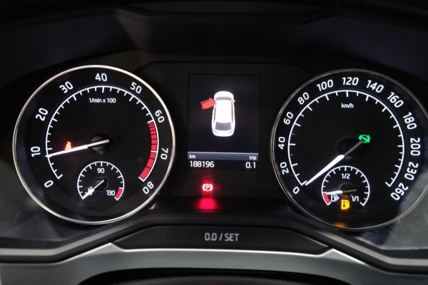 Škoda Superb Combi 1.4 TSI ACT Ambition Business - N.A.P. Airco, Cruise, Navi, Automaat, PDC
