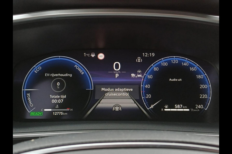 Toyota Corolla Touring Sports Hybrid 140 Business Luxury | Stuur-& Stoelverwarming | Adaptieve Cruise control | Apple CarPlay & AndroidAUTO |