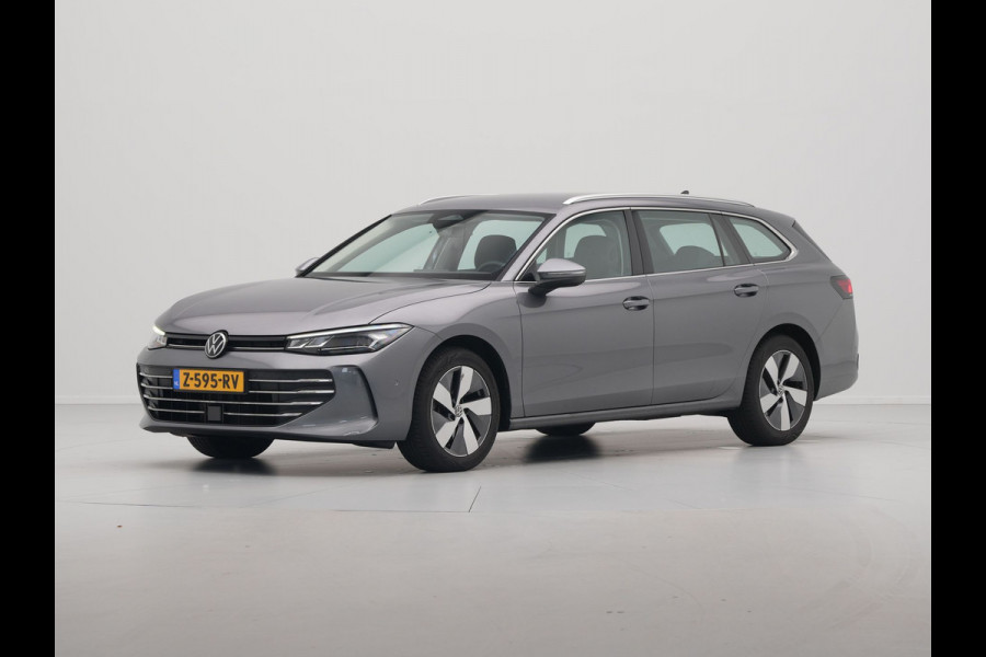 Volkswagen Passat Variant 1.5 eTSI 150pk DSG Business Trekhaak Navigatie Camera Massage Android/Carplay