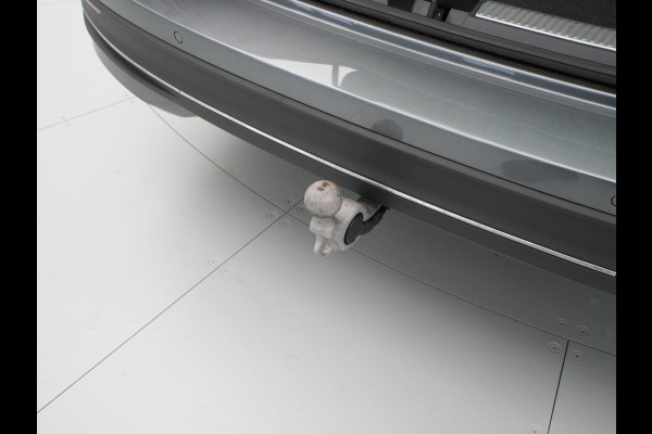 Volkswagen Passat Variant 1.5 eTSI 150pk DSG Business Trekhaak Navigatie Camera Massage Android/Carplay