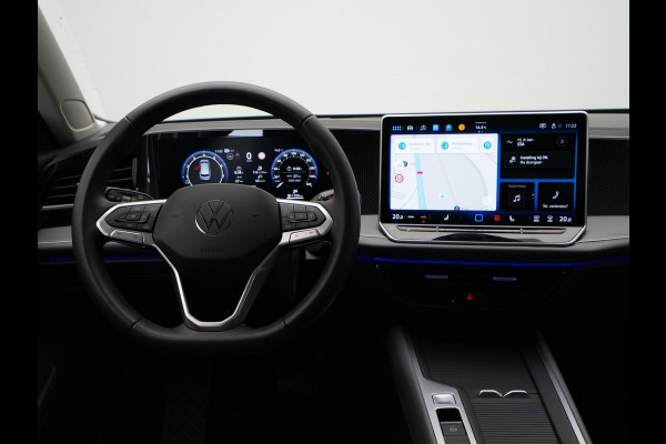 Volkswagen Passat Variant 1.5 eTSI 150pk DSG Business Trekhaak Navigatie Camera Massage Android/Carplay
