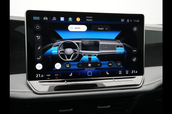 Volkswagen Passat Variant 1.5 eTSI 150pk DSG Business Trekhaak Navigatie Camera Massage Android/Carplay