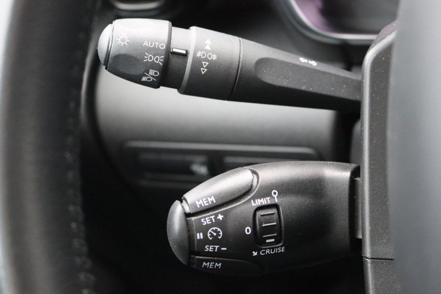 Citroën C3 Aircross 1.2 PureT. 110PK Automaat Shine Navigatie/Camera/Parkeerhulp/Keyfree