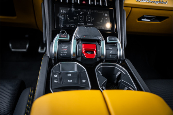 Lamborghini Urus 4.0 V8 - BTW | Akrapovic | Keramisch | Panorama | Xpel | B&O+ | Massage