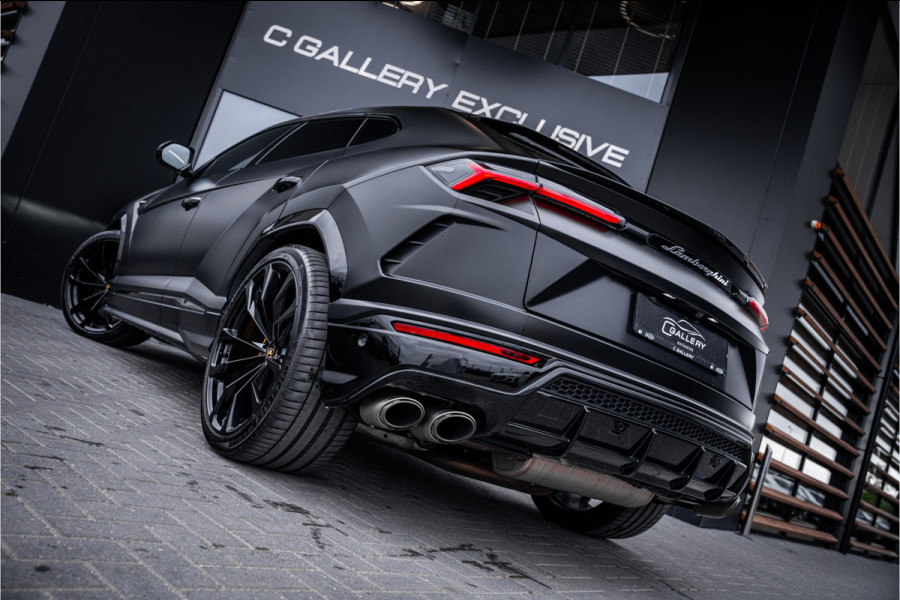 Lamborghini Urus 4.0 V8 - BTW | Akrapovic | Keramisch | Panorama | Xpel | B&O+ | Massage