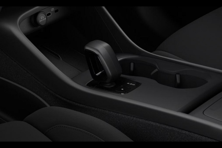 Volvo EX40 252PK Single Motor Extended Range 82 kWh Business Edition / Donker getint glas / Camera achter / Climate pack