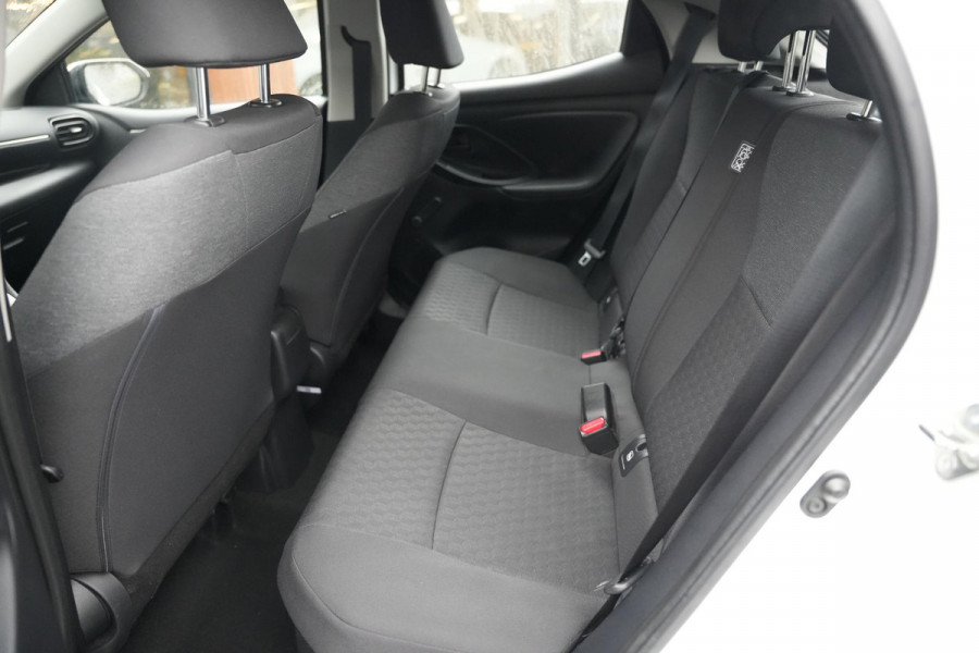 Toyota Yaris 1.5 Hybrid Comfort Navi camera, stoelverwarming assistent