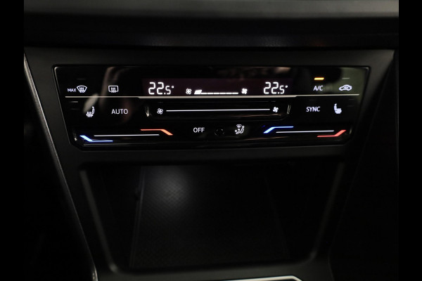 Volkswagen Polo 1.0 TSI Style 95 PK | Matrix koplampen | Navigatie via app | Parkeersensoren | Privacy glass |