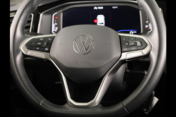 Volkswagen Polo 1.0 TSI Style 95 PK | Matrix koplampen | Navigatie via app | Parkeersensoren | Privacy glass |