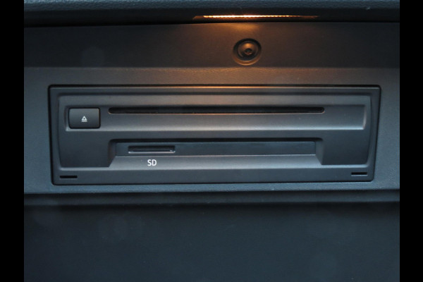 Volkswagen T-Cross 1.0 TSI Life | APPLE CARPLAY | LM VELGEN | DAB+ | ADAPTIVE CRUISE CONTROL | PARKEERSENSORS | BLIND SPOT |