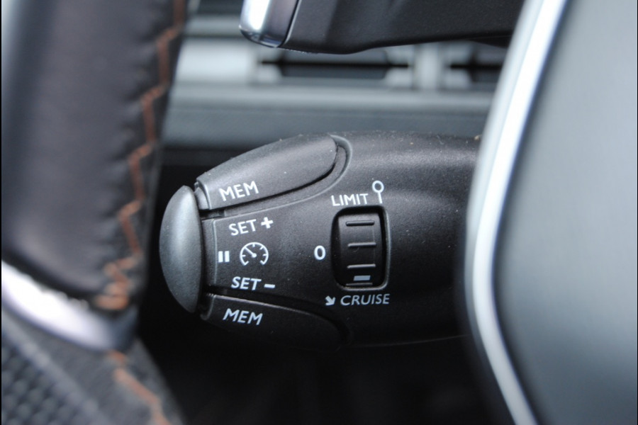 Peugeot 3008 1.6 PureT. GT Line | | Navi| Camera| Trekhaak | 180 PK