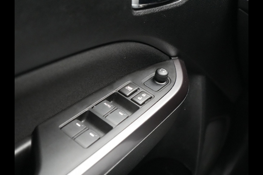 Suzuki Vitara 1.5 Hybrid Select Automaat Dealer O.H 15.055 KM | Adaptive Cruise | Keyless | LED Koplampen | Stoelverwarming | Camera | Apple Carplay | 17"L.M |