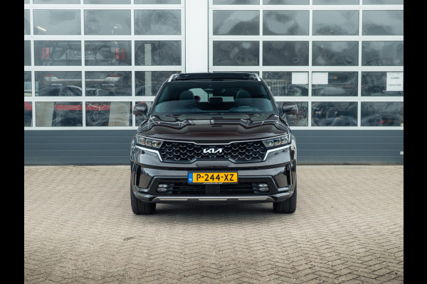 Kia Sorento 1.6 T-GDI Plug-in Hybrid 4WD ExecutiveLine 7p. | Full options | NL auto! | Alarm klasse 3 | Afn. Trekhaak l 100% onderhouden