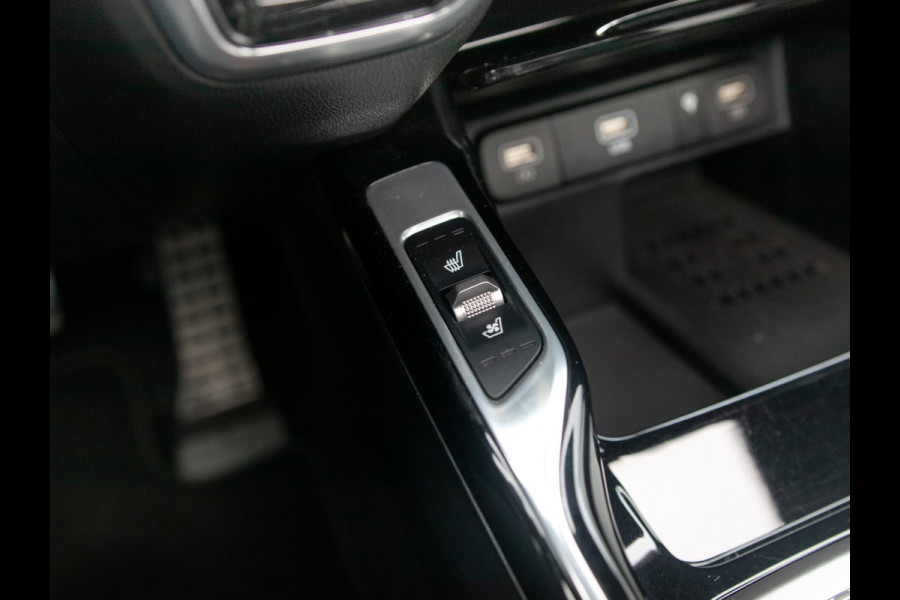 Kia Sorento 1.6 T-GDI Plug-in Hybrid 4WD ExecutiveLine 7p. | Full options | NL auto! | Alarm klasse 3 | Afn. Trekhaak l 100% onderhouden