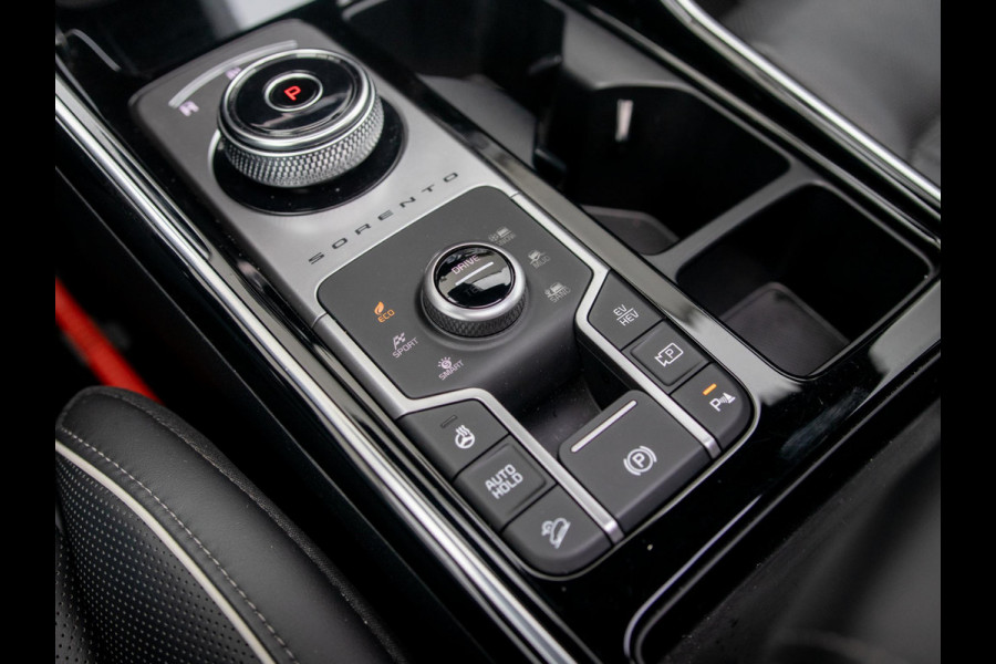 Kia Sorento 1.6 T-GDI Plug-in Hybrid 4WD ExecutiveLine 7p. | Full options | NL auto! | Alarm klasse 3 | Afn. Trekhaak l 100% onderhouden