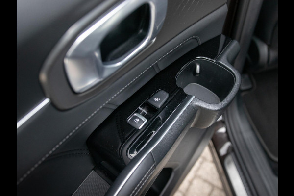 Kia Sorento 1.6 T-GDI Plug-in Hybrid 4WD ExecutiveLine 7p. | Full options | NL auto! | Alarm klasse 3 | Afn. Trekhaak l 100% onderhouden