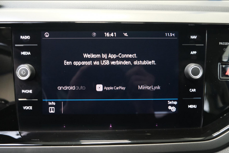 Volkswagen Polo 1.0 TSI R-Line Automaat - N.A.P. Airco, Cruise, Navi, PDC.