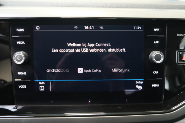 Volkswagen Polo 1.0 TSI R-Line Automaat - N.A.P. Airco, Cruise, Navi, PDC.