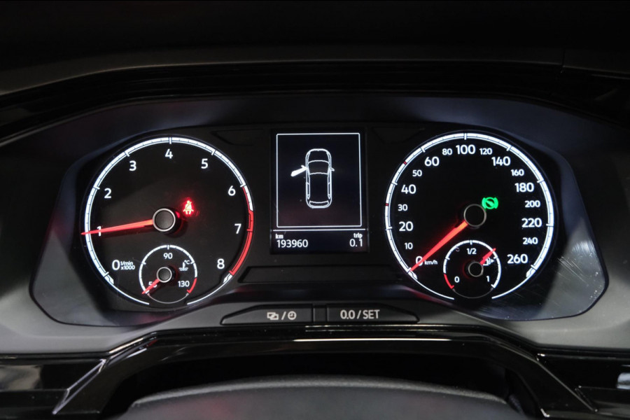 Volkswagen Polo 1.0 TSI R-Line Automaat - N.A.P. Airco, Cruise, Navi, PDC.