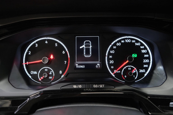 Volkswagen Polo 1.0 TSI R-Line Automaat - N.A.P. Airco, Cruise, Navi, PDC.