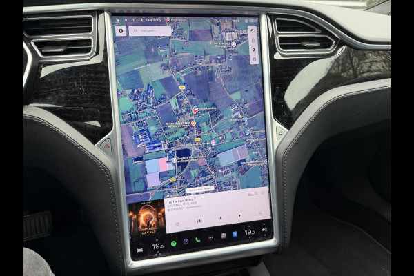 Tesla Model S 75D Base | Plaid Stuur | Auto Pilot | Panoramadak | Camera | Stoelverwarming |