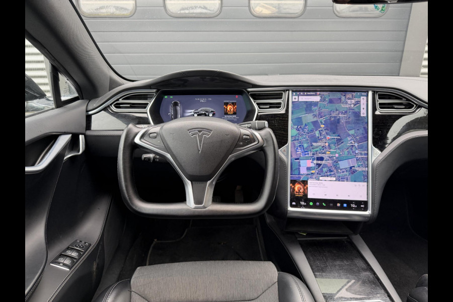 Tesla Model S 75D Base | Plaid Stuur | Auto Pilot | Panoramadak | Camera | Stoelverwarming |