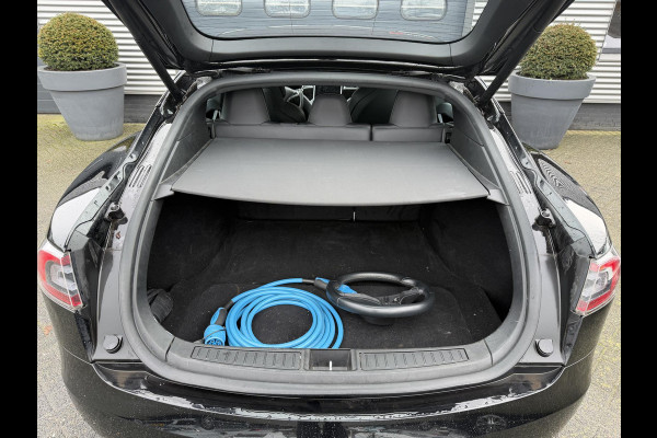Tesla Model S 75D Base | Plaid Stuur | Auto Pilot | Panoramadak | Camera | Stoelverwarming |