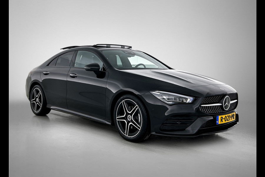 Mercedes-Benz CLA-Klasse 180 AMG Line  Panoramadakj | 5 spaaks lichtmetalen velgen | Navigatie | Parking support met 360 grade camera Inclusief 24 maanden Mercedes-Benz Certified garantie voor Europa.