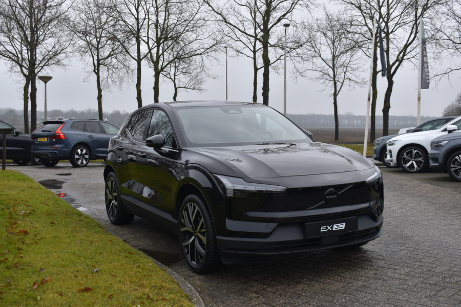 Volvo EX30 Extended Range 272PK Black Edition 69 kWh | H&K | 20" LMV | Elektr. Stoel | ACC | Camera | BLIS |