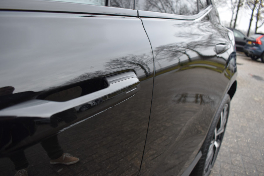Volvo EX30 Extended Range 272PK Black Edition 69 kWh | H&K | 20" LMV | Elektr. Stoel | ACC | Camera | BLIS |