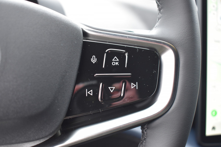 Volvo EX30 Extended Range 272PK Black Edition 69 kWh | H&K | 20" LMV | Elektr. Stoel | ACC | Camera | BLIS |