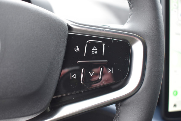 Volvo EX30 Extended Range 272PK Black Edition 69 kWh | H&K | 20" LMV | Elektr. Stoel | ACC | Camera | BLIS |